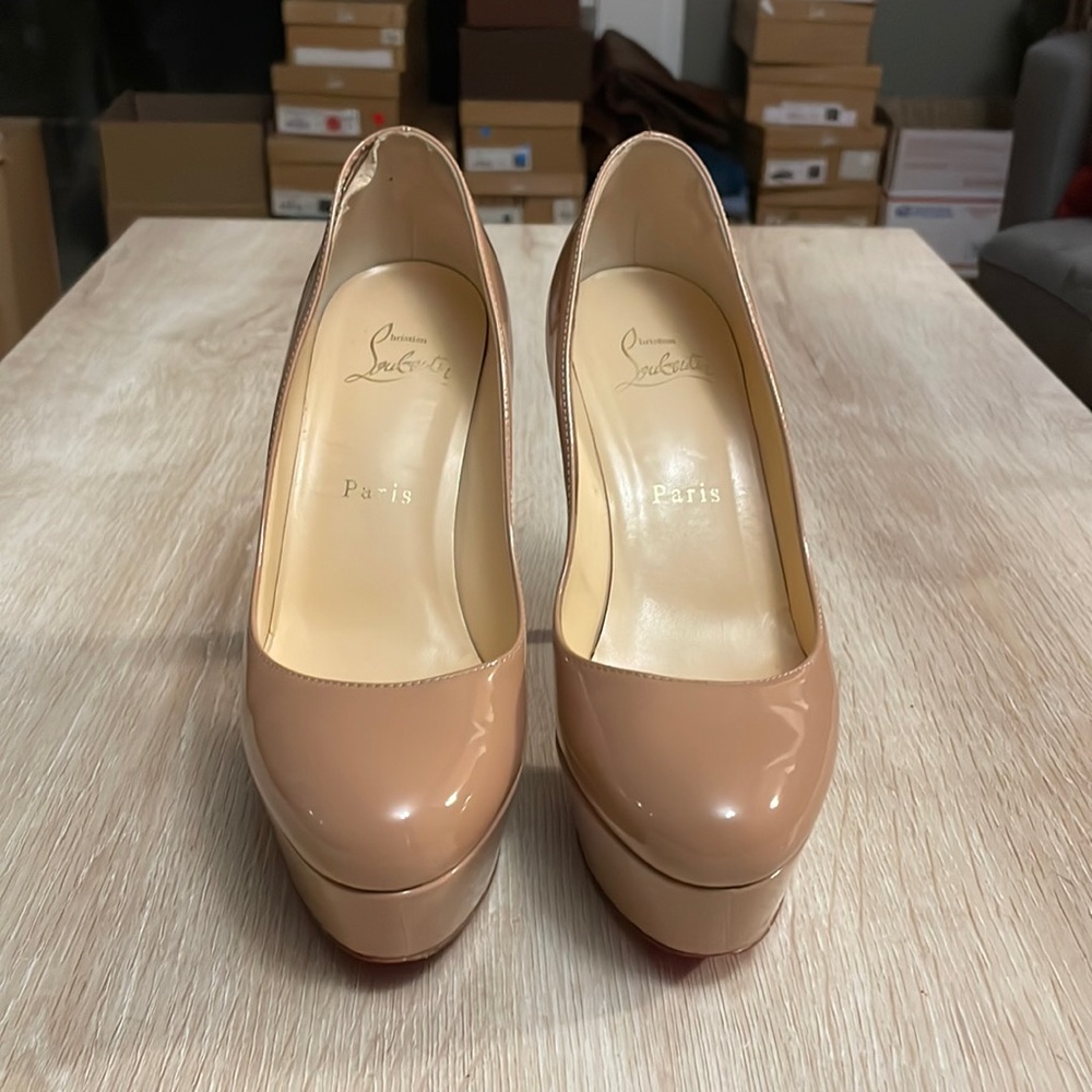 Louboutin Bianca 120MM Nude Patent  - 36 - Picture 3 of 11